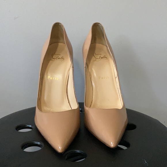 So kates, lightly worn. Size 39. Fit like a size 8 - Picture 2 of 2